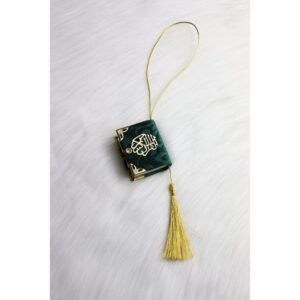 Pendentif Mini-Coran recouvert de velours avec partie dorée